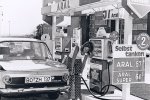 Tankstelle-Aral-von-1973-mit-Selbsttanken.jpg